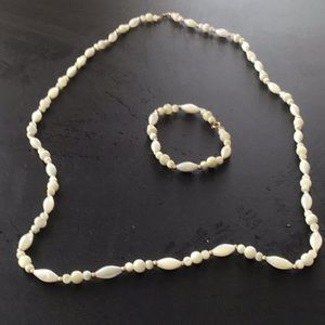 Mother of pearl necklace and bracelet